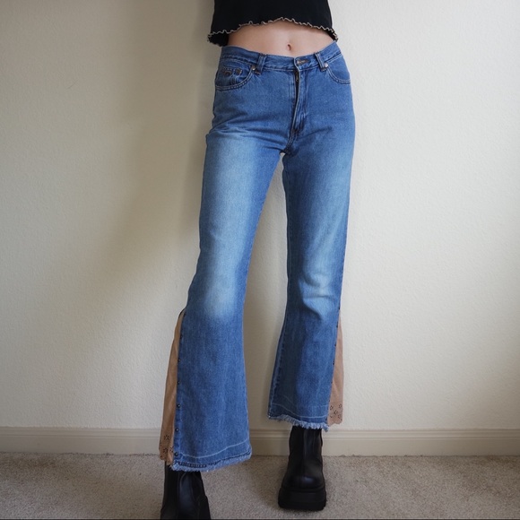 Sold - Picture 3 of 4